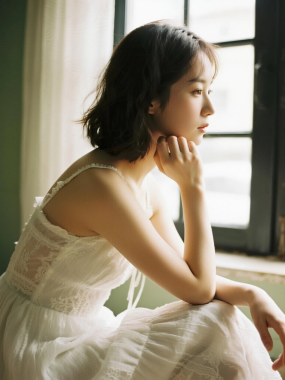 AI人像女生高清图集 | 窗边文艺唯美套图