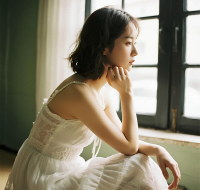 AI人像女生高清图集 | 窗边文艺唯美套图